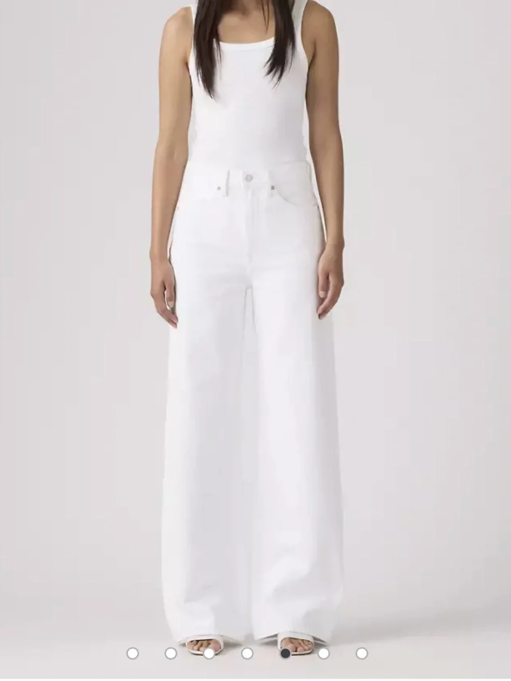 Levi’s Ribcage Bells Jeans - White 28 NEW - Picture 1 of 6